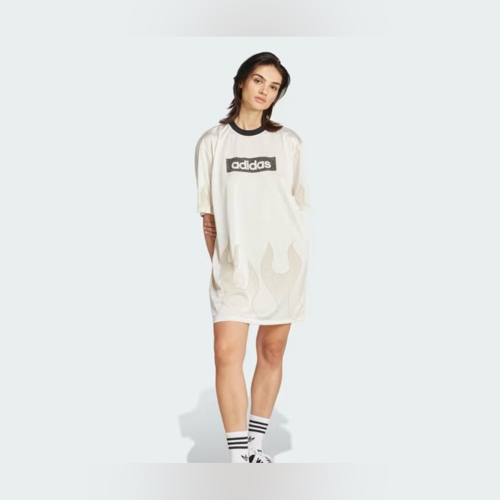 Adidas White Mesh T-Shirt ORIGINALS
FLAMES HOCKEY DRESS Size Xl
